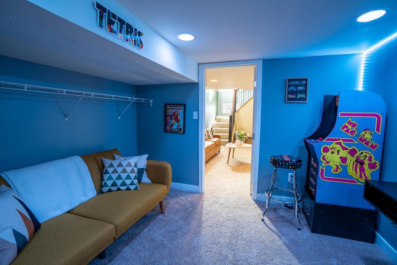 Cozy Townhouse Downtown W/ Game Room & Rooftop Baltimore Exterior foto